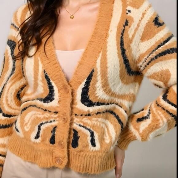 Altar'd State NW0T Fuzzy Cropped Cardigan, featuring a brown multicolor swirl M - Picture 1 of 7